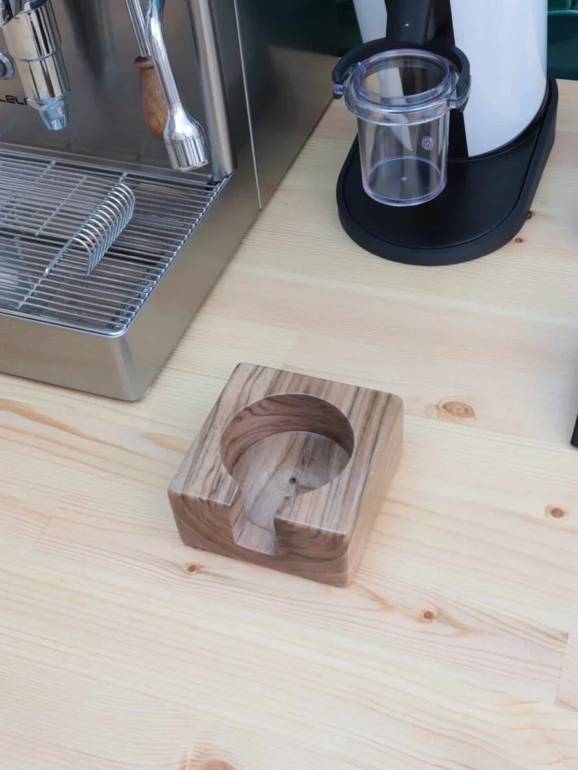 Bottomless Portafilter Stand – product photo 2