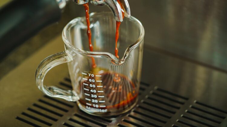 Understanding the Flow Rate of Manual Espresso Shots