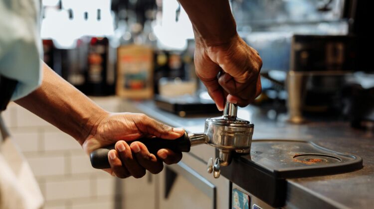 The Impact of Basket Size on Manual Espresso Brewing Technique