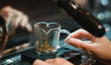 The Difference Between Deep WDT and Surface Distribution Techniques Surface Distribution Techniques