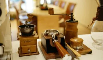 How to Adjust the Portafilter Fork for a Hands-Free Grinding Workflow