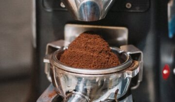 Why Conical Burrs Are Often Preferred for Traditional Espresso Texture