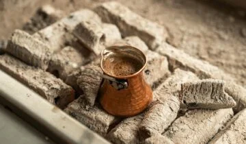 A Guide to Turkish Coffee Particle Size and Its Effect on Mouthfeel