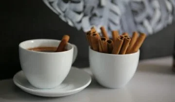 How to Incorporate Cardamom and Spices Without Overpowering the Brew Profile