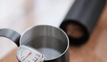 Moccamaster water temperature: Ensuring stability for light roasts