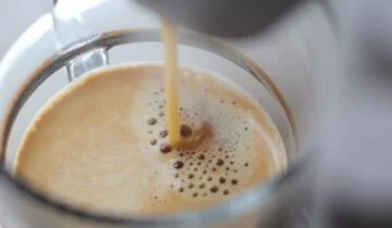 How Cup Material Affects the Final Temperature of Your Espresso