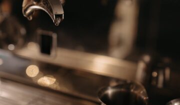 Improving Shot Accuracy by Fitting Your Scale Under the Gaggia Spouts