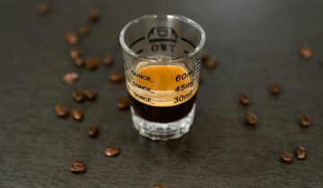 How sugar affects the texture and longevity of espresso crema