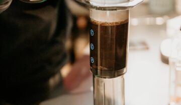 Why sugar dissolves and tastes different in espresso compared to filter coffee