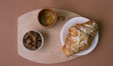 Using turbinado sugar to enhance the natural caramel notes in medium roasts