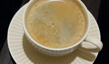 Mastering the dry cappuccino: Ratios and milk foaming techniques