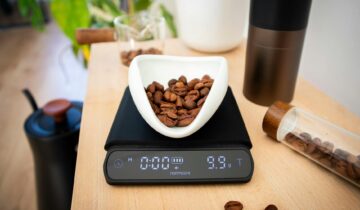Using a scale to achieve a repeatable cappuccino recipe