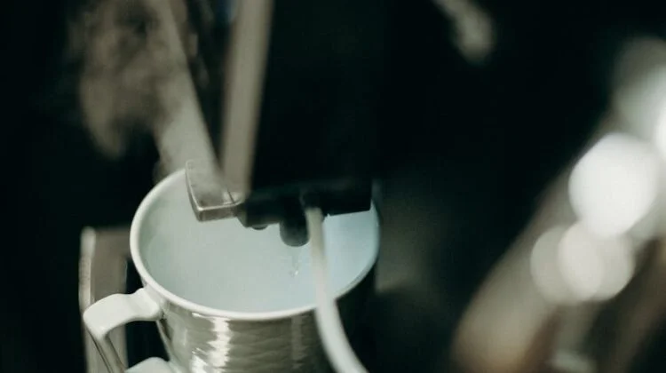 Manual vs. automatic steaming: Getting consistent cappuccino results