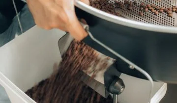 How to read roast dates on The Coffee Bean & Tea Leaf packaging