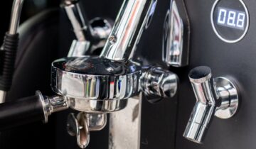 Understanding the E61 Thermosyphon: How It Controls Brew Temperature