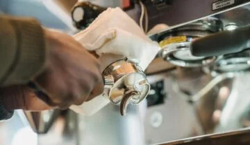 Descaling vs. Backflushing: Understanding the difference in maintenance