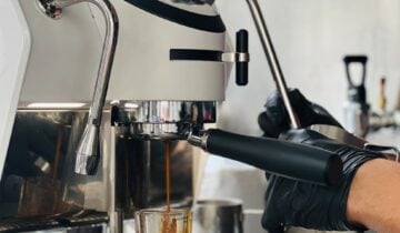 Tips for cleaning a stainless steel espresso machine without streaks