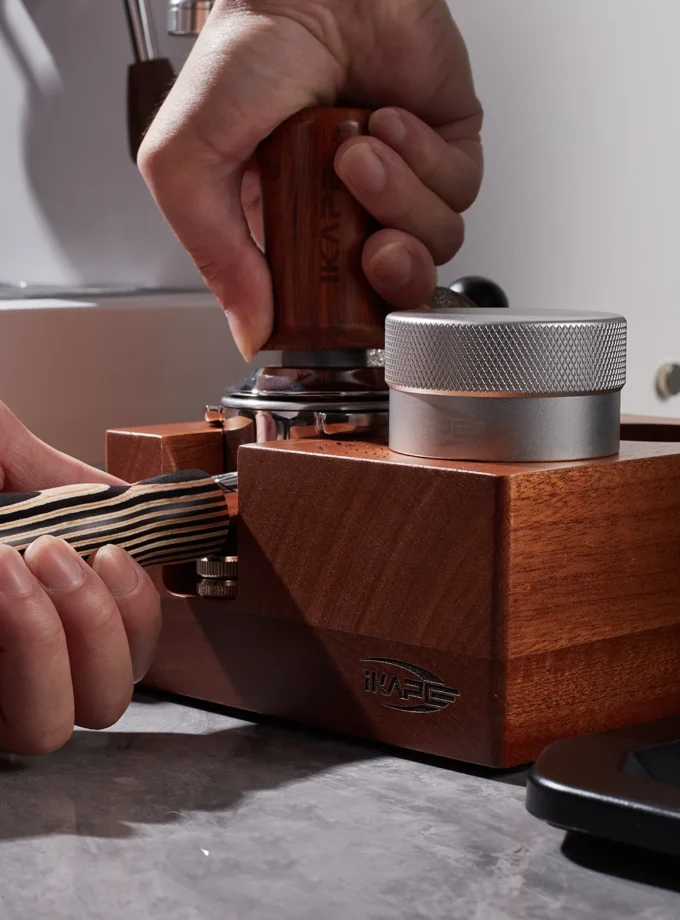 IKAPE Bottomless Portafilter — Pearl White Wood (51/54/58mm)