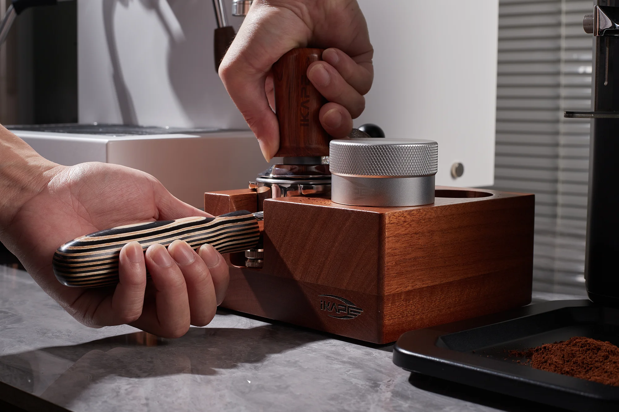 IKAPE bottomless portafilter