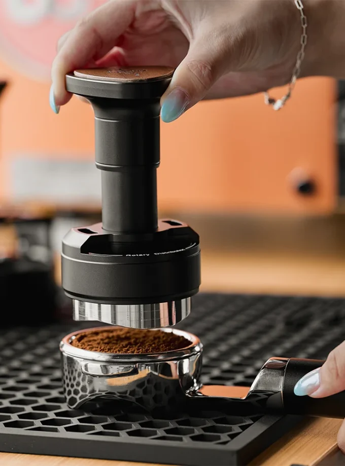 IKAPE UniPress Distributor & Tamper Combo