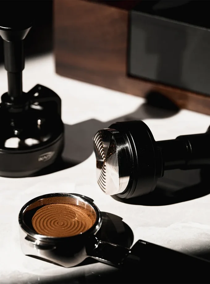 IKAPE UniPress Distributor & Tamper Combo