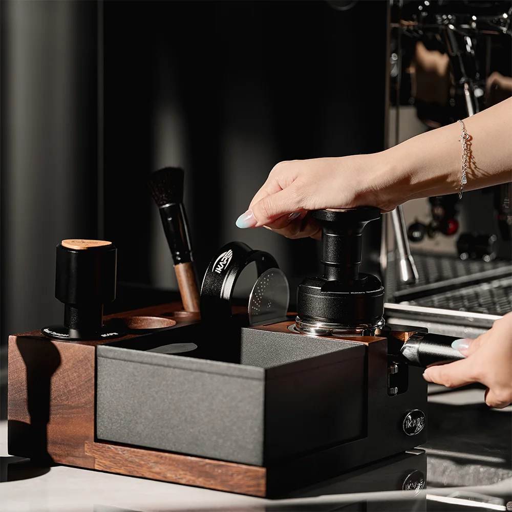 IKAPE UniPress Distributor & Tamper Combo - Image 8