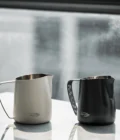 IKAPE Latte Art Pitcher – Hollow-out Handle – product photo 3