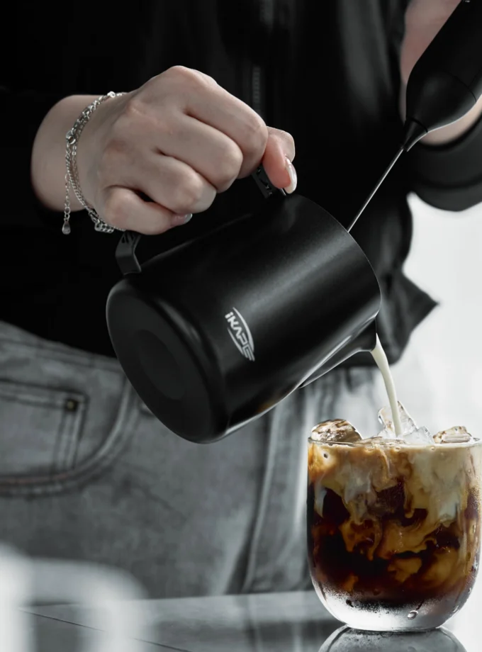 IKAPE Latte Art Pitcher – Hollow-out Handle