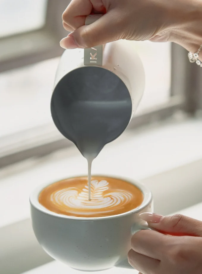 IKAPE Latte Art Pitcher – Hollow-out Handle