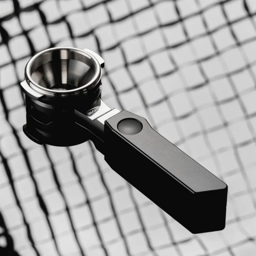 IKAPE Polaris Flat-Bottom Bottomless Portafilter – product photo 2